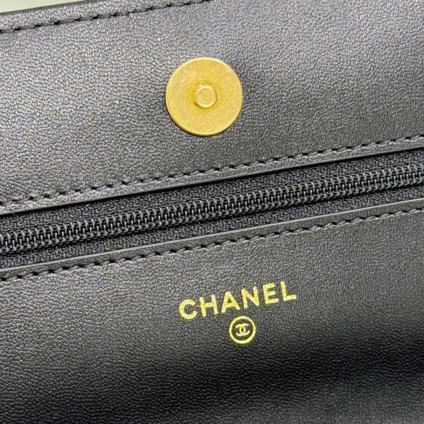 Replica CHANEL 19 Wallet on Chain Black 10 Replica CHANEL 19 Wallet on Chain Black - 1:1 designer replica handbag