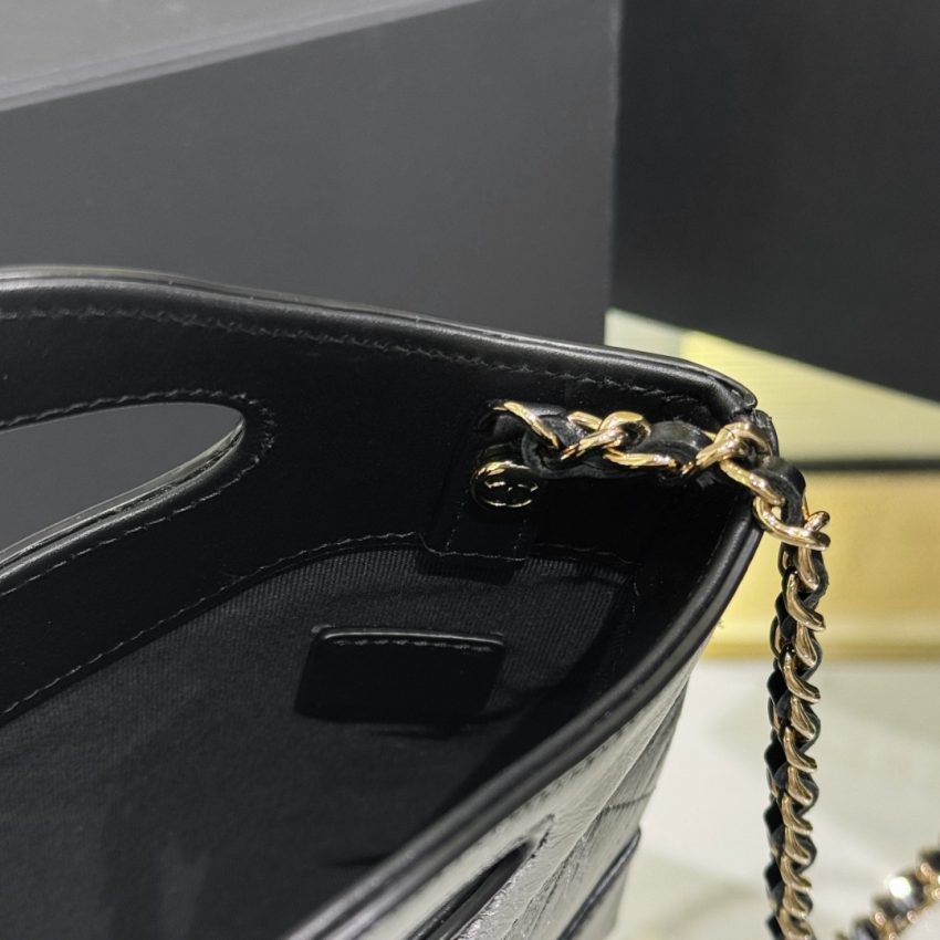Replica CHANEL 24s Mini Horizontal Black 8 Replica CHANEL 24s Mini Horizontal Black - ultra-realistic fake designer tote
