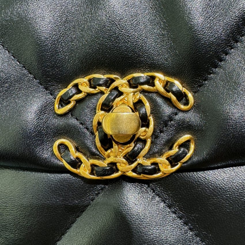 Replica CHANEL 24c Half Moon Bag 9 Replica CHANEL 24c Half Moon Bag - elite superclone designer purse
