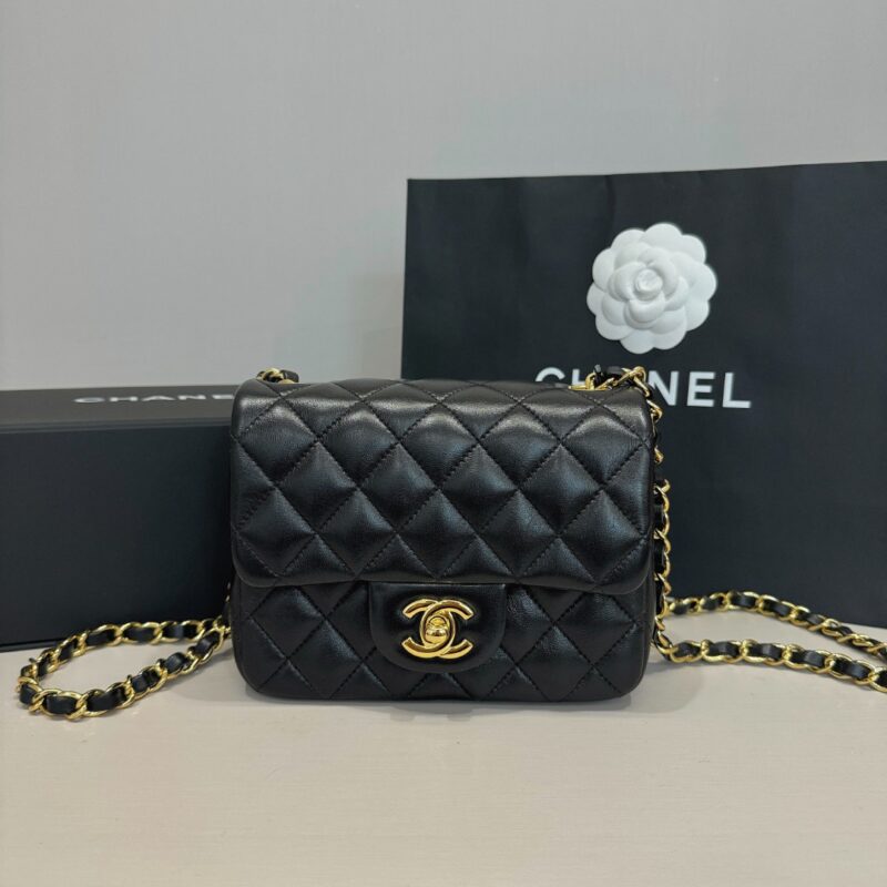 Replica CHANEL Classic Flap 17cm Gold 1 Replica CHANEL Classic Flap 17cm Gold - top-rated replica designer bag