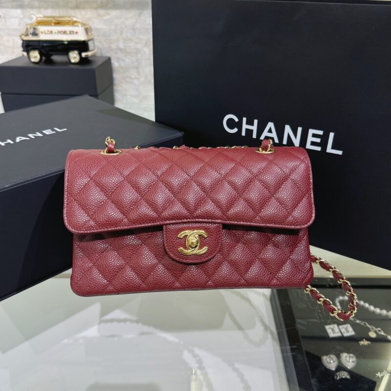 Replica CHANEL Classic Flap 23cm Red 1 Replica CHANEL Classic Flap 23cm Red - premium-grade designer purse dupe