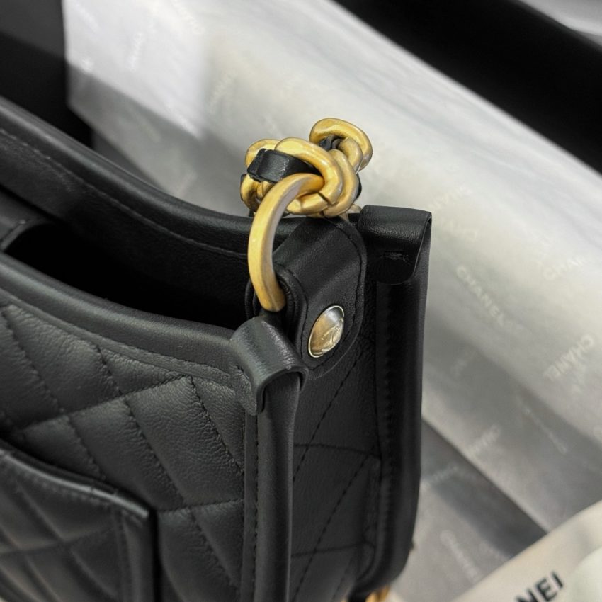 Replica CHANEL 24s Hobo Black 3 Replica CHANEL 24s Hobo Black - best-selling designer handbag dupe