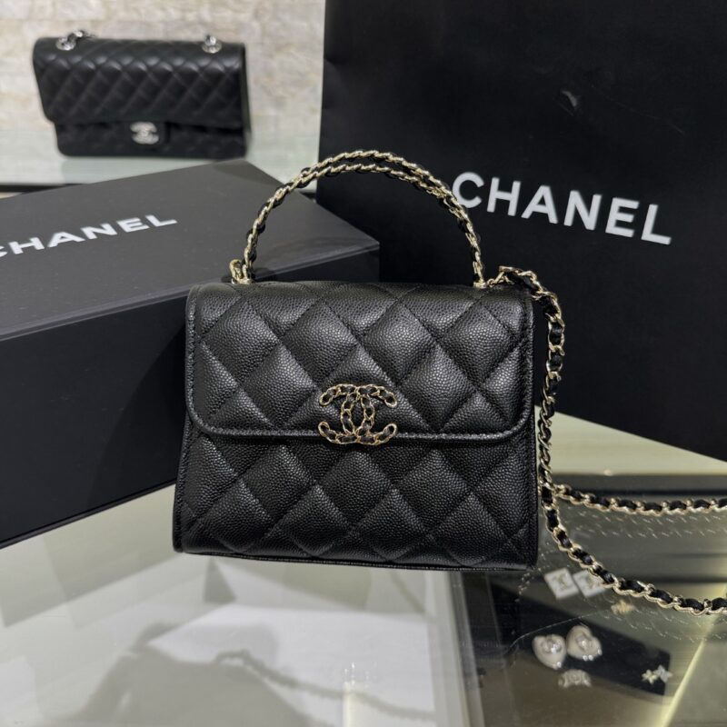 Replica CHANEL 23k Kelly Handle 1 Replica CHANEL 23k Kelly Handle - near-authentic luxury replica handbag