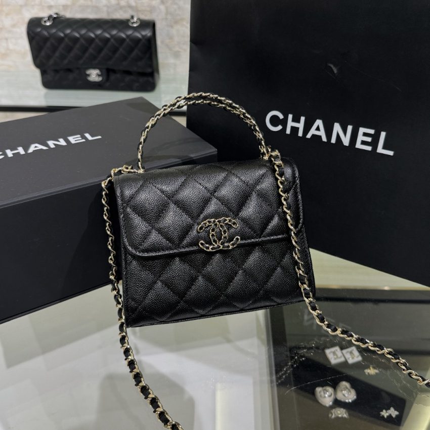 Replica CHANEL 23k Kelly Handle 2 Replica CHANEL 23k Kelly Handle - high-quality designer bag clone