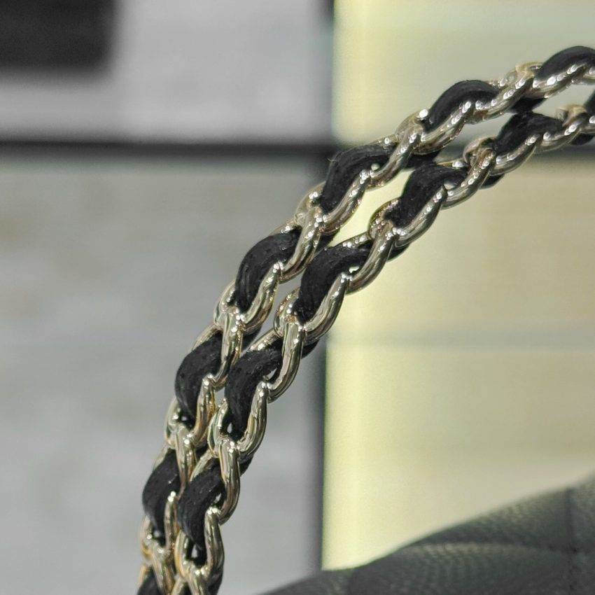 Replica CHANEL 23k Kelly Handle 5 Replica CHANEL 23k Kelly Handle - near-authentic luxury replica handbag