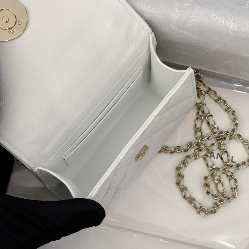 Replica CHANEL 23P Kelly Handle White 5 Replica CHANEL 23P Kelly Handle White - high-accuracy replica luxury purse