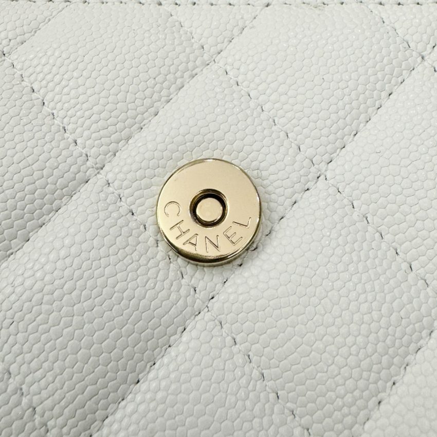 Replica CHANEL 23P Kelly Handle White 4 Replica CHANEL 23P Kelly Handle White - ultra-realistic fake designer tote