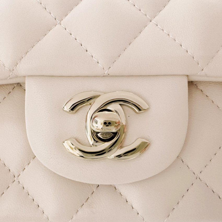 Replica CHANEL Classic Flap 20cm Beige 3 Replica CHANEL Classic Flap 20cm Beige - high-end fake designer purse