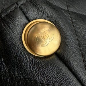 Replica CHANEL 24p Hobo Underarm Bag 2 Replica CHANEL 24p Hobo Underarm Bag - best-selling designer handbag dupe