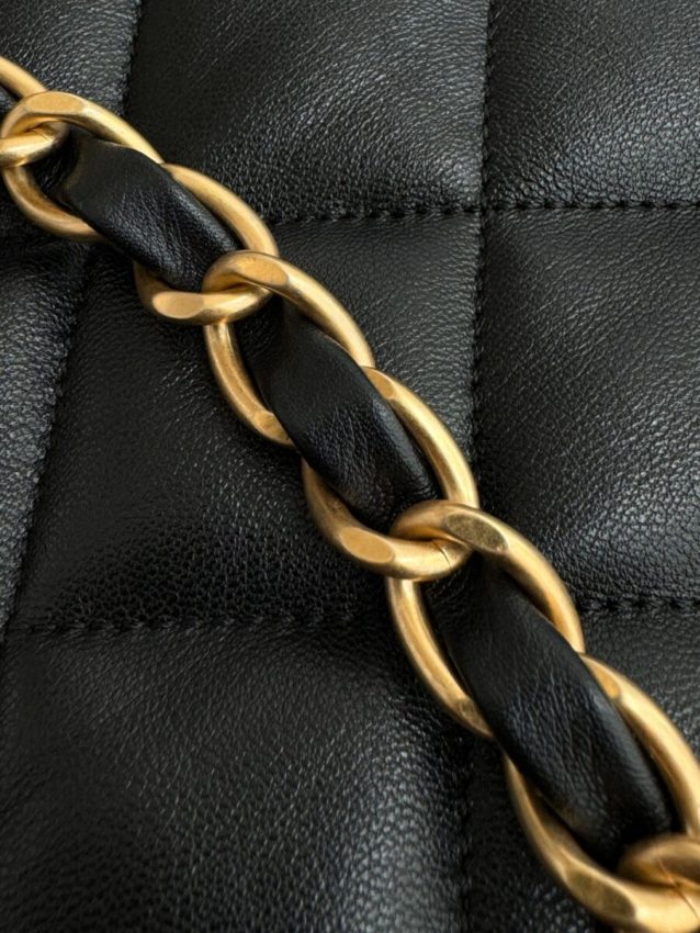 Replica CHANEL 24p Hobo Underarm Bag 6 Replica CHANEL 24p Hobo Underarm Bag - ultra-realistic fake designer tote