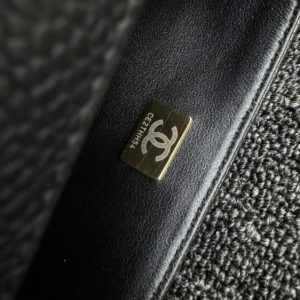 Replica CHANEL Classic Flap 20cm Black Caviar 9 Replica CHANEL Classic Flap 20cm Black Caviar - premium 1:1 fake handbag model