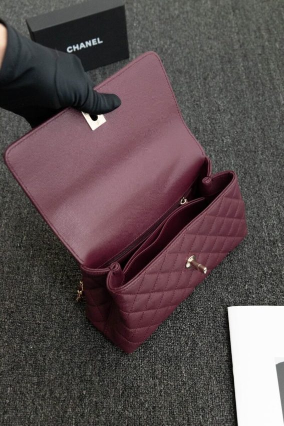 Replica CHANEL 23P Coco Burgundy 5 Replica CHANEL 23P Coco Burgundy - near-authentic luxury replica handbag