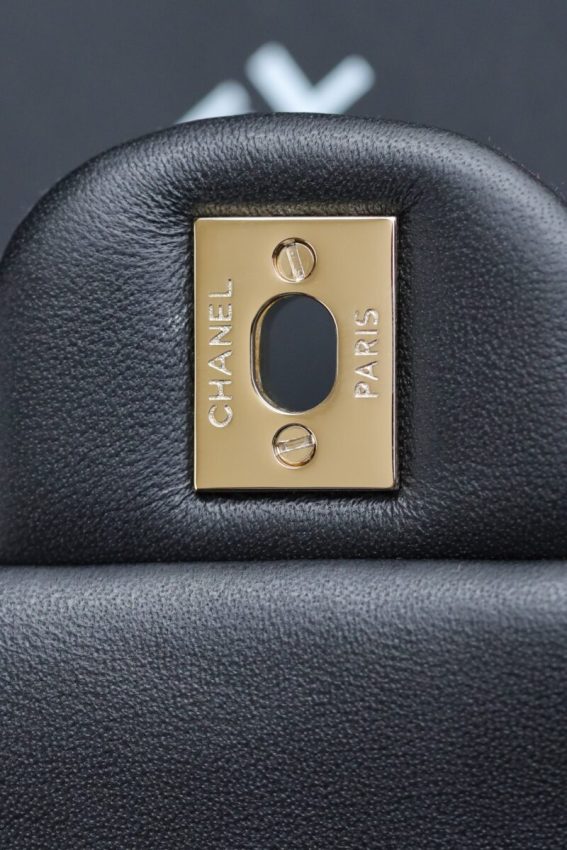 Replica CHANEL 24s Graffiti Classic Flap Mini 2 Replica CHANEL 24s Graffiti Classic Flap Mini - authentic-look luxury purse replica