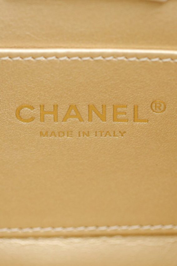 Replica CHANEL 24s Double Pearl White 2 Replica CHANEL 24s Double Pearl White - premium 1:1 fake handbag model