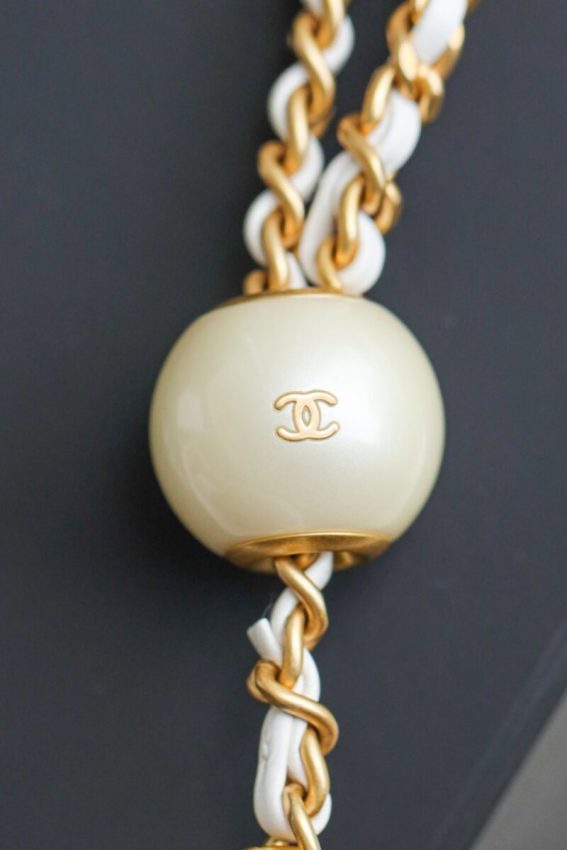 Replica CHANEL 24s Double Pearl White 5 Replica CHANEL 24s Double Pearl White - realistic designer-inspired fake bag