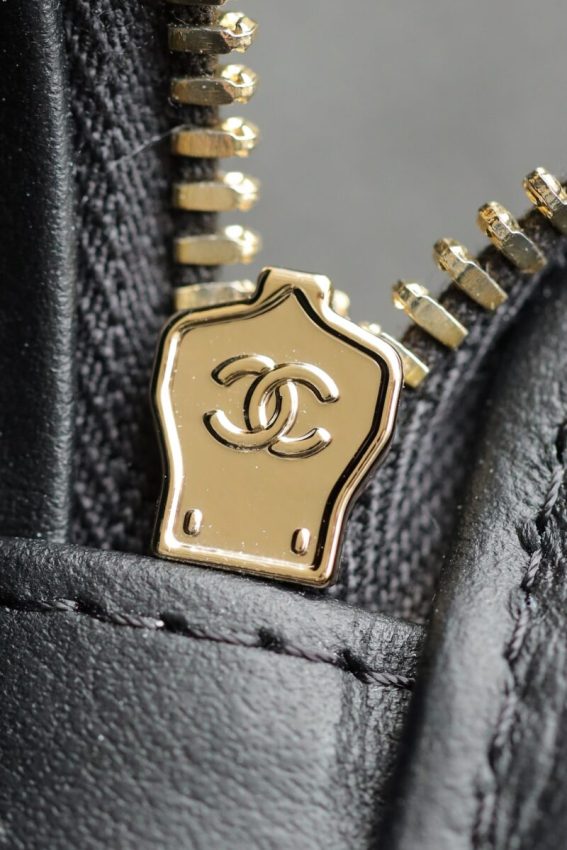 Replica CHANEL 24s Pearl Handle Box Black 8 Replica CHANEL 24s Pearl Handle Box Black - premium 1:1 fake handbag model