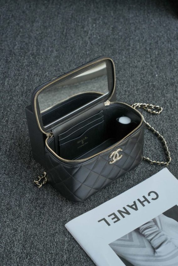 Replica CHANEL 24s Pearl Handle Box Black 11 Replica CHANEL 24s Pearl Handle Box Black - best-selling designer handbag dupe