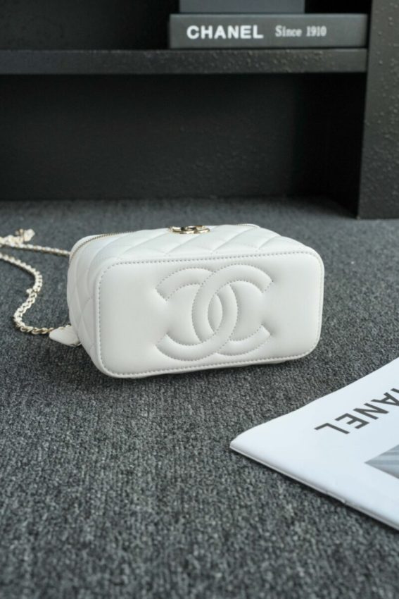 Replica CHANEL 24s Pearl Handle Box White 2 Replica CHANEL 24s Pearl Handle Box White - high-end fake designer purse