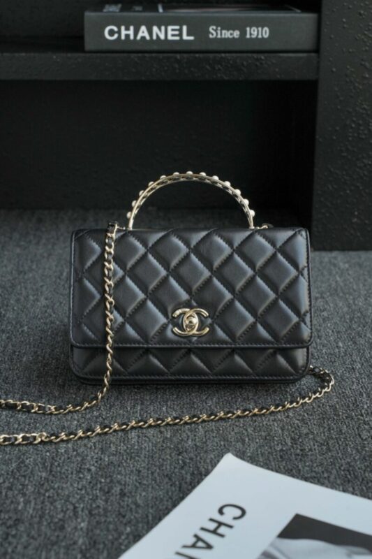 Replica CHANEL 24s Pearl Handle Black 1 Replica CHANEL 24s Pearl Handle Black - 1:1 designer replica handbag