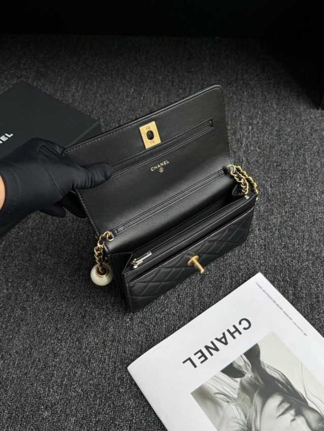 Replica CHANEL 24s Double Pearl Woc Black 5 Replica CHANEL 24s Double Pearl Woc Black - ultra-realistic fake designer tote