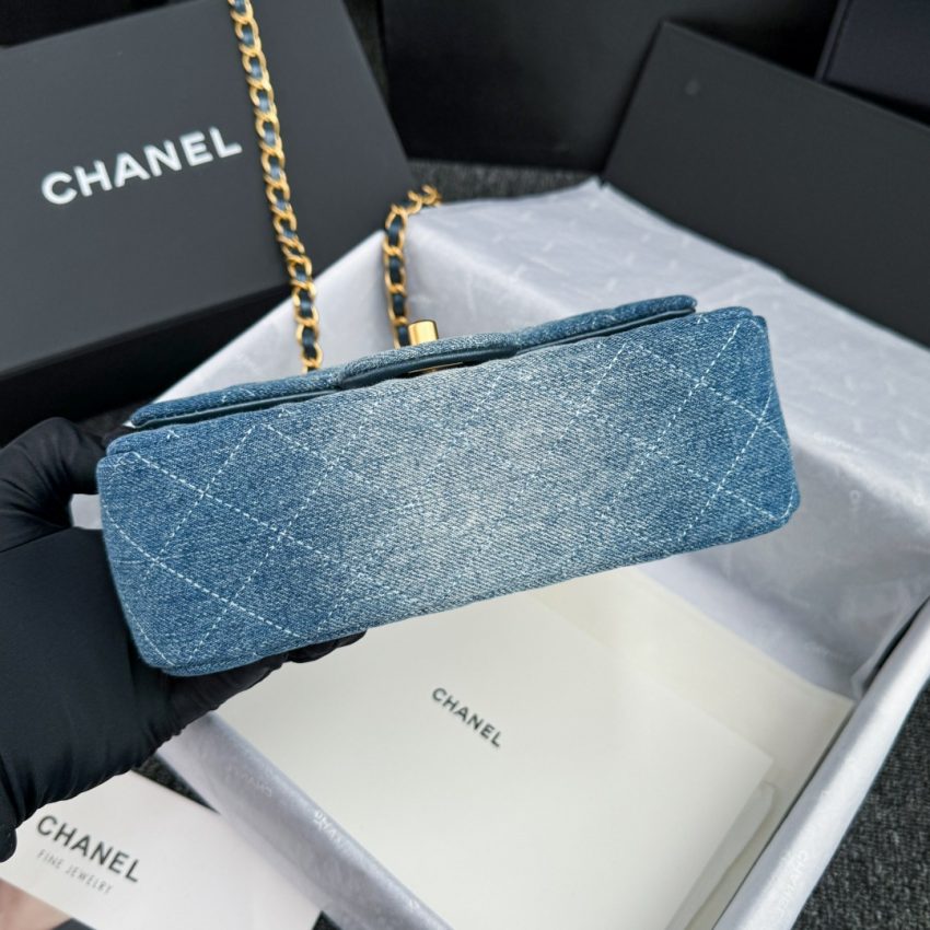 Replica CHANEL Classic Flap 20cm Denim 2 Replica CHANEL Classic Flap 20cm Denim - high-quality designer bag clone