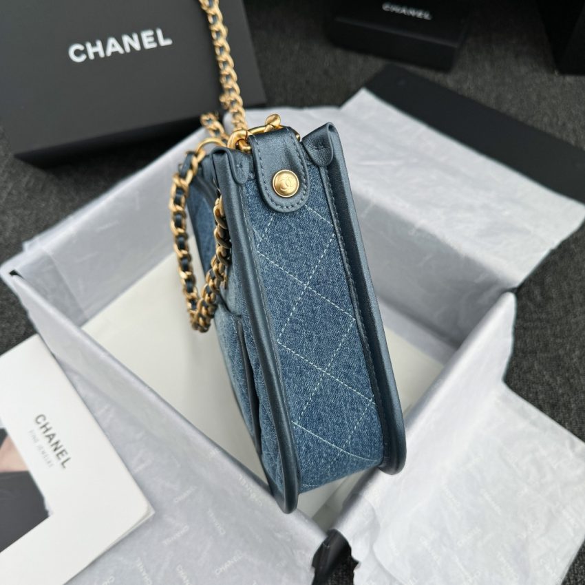Replica CHANEL 23c Hobo Small Denim - premium 1:1 fake handbag model