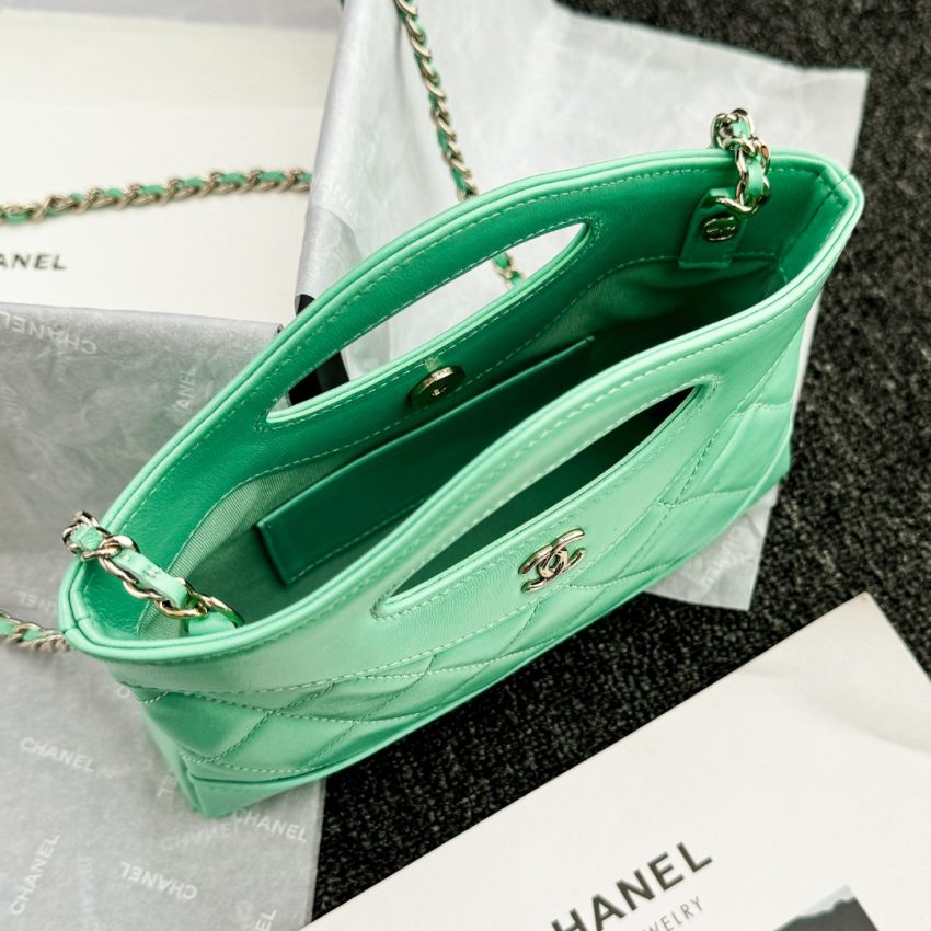 Replica CHANEL 24s Mini Horizontal Green 9 Replica CHANEL 24s Mini Horizontal Green - premium-grade designer purse dupe