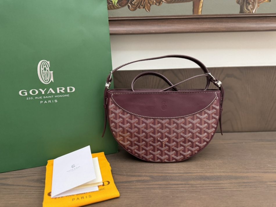 Goyard Hirondelle Bag Dupe — Graceful Goyardine Crossbody
