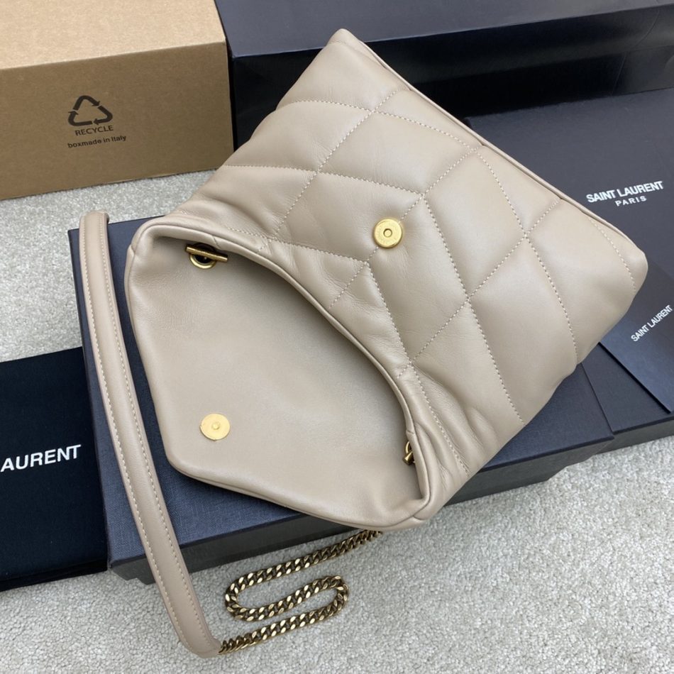 loulou23_apricot8.jpg