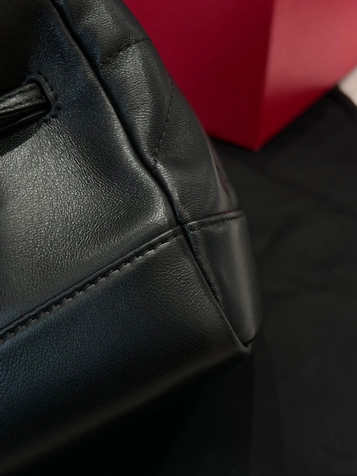 ysl-jamie-mini-shoulder-pouch-black-5