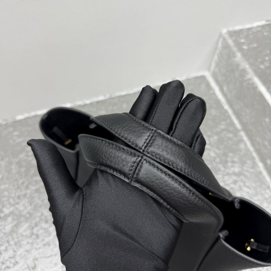 ysl-le-57-baby-black-6