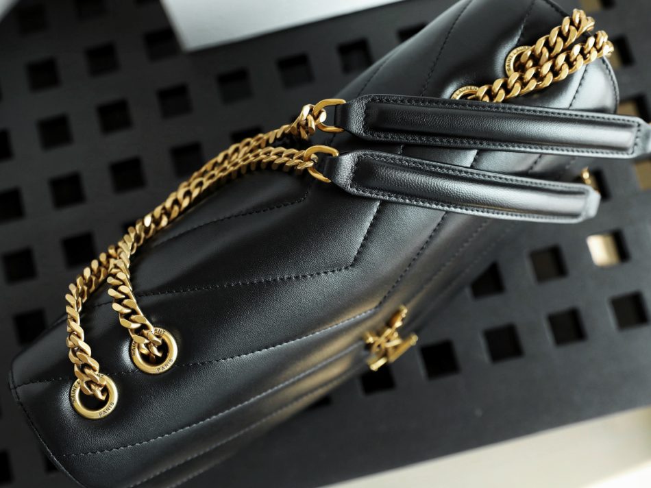 ysl-loulou-envelope-black-7
