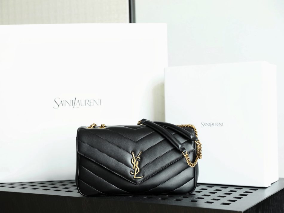 ysl-loulou-envelope-black-9