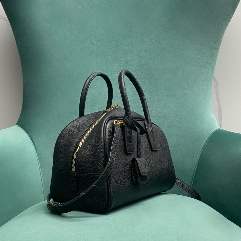 ysl-sac-de-jour-boston-small-black-7